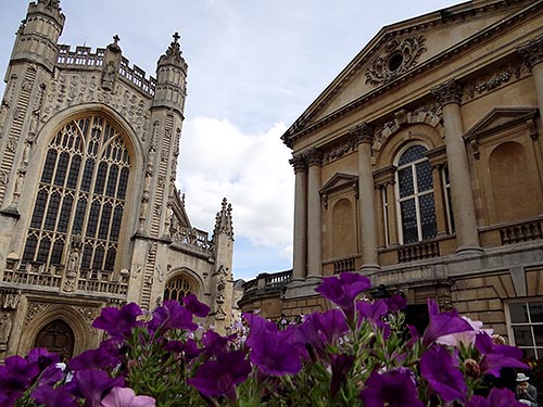 Das historische Herz von Bath zwischen Kathedrale und römischem Bad.