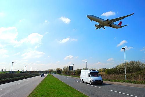 Einen Mietwagen in London Heathrow nehmen und dann raus ins mystische England fahren