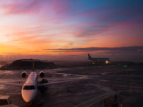 Ihr Flug nach Edinburgh endet auf dem Flughafen der schottischen Hauptstadt.