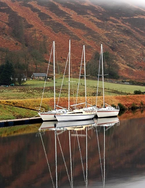 Segeln in Schottland - Mit der Fähre Schottland erkunden und Urlaub genießen