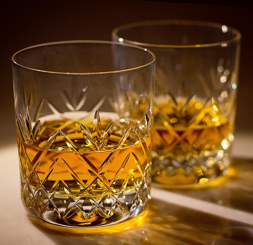 Whisky - Flug nach Edinburgh und Unterkunft in Schottland buchen