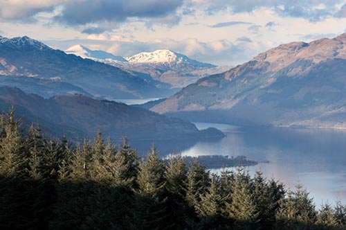 Die Heimat des Loch Lomond Whisky kann einem den Atem verschlagen.