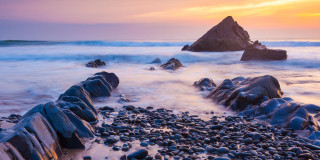 Sandymouth Beach in Cornwall als Reiseziel beim England Urlaub