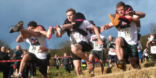 Wife Carrying Race - Frauentragen in Dorking
