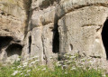 Die mystischen Anchor Church Höhlen in Derbyshire